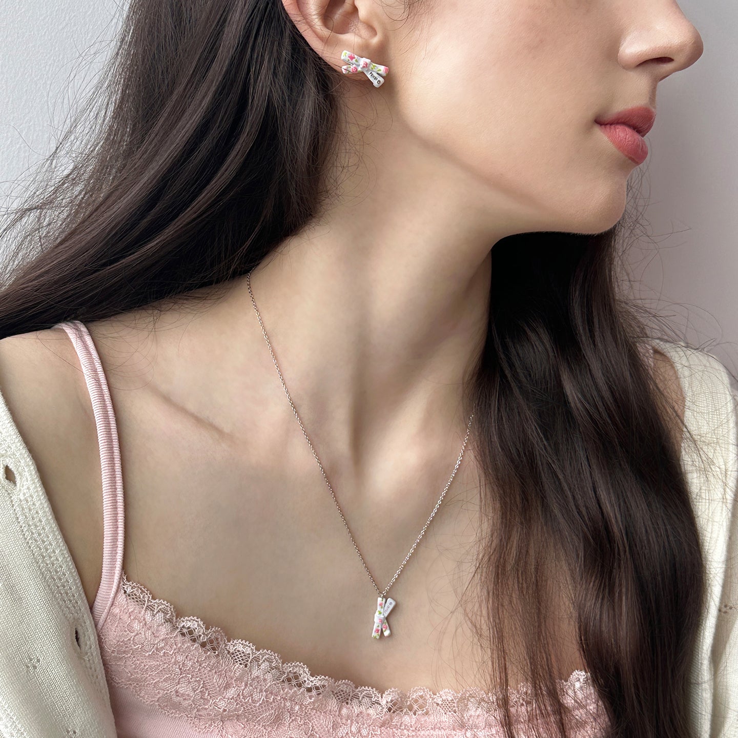 “Floral Bow” Necklace