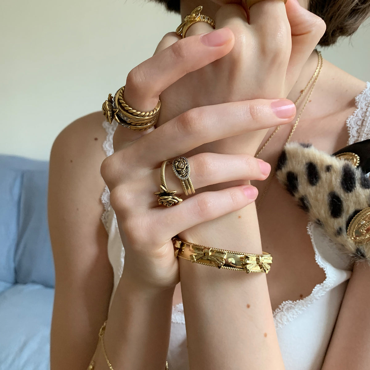 retro trio power bow bangle