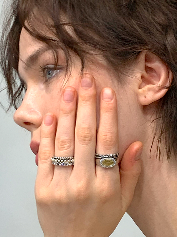 Treasure Clasp Ring - Silver