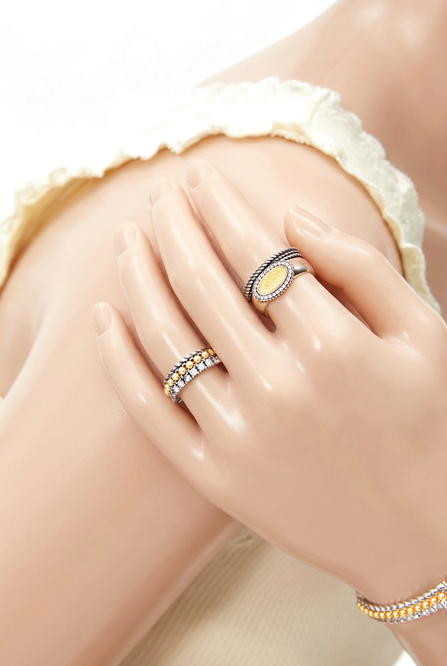 Treasure Clasp Ring - Silver